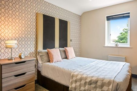 1 bedroom in a house share to rent - Photo 3