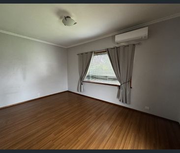 Comfortable Living in the West End - Photo 2