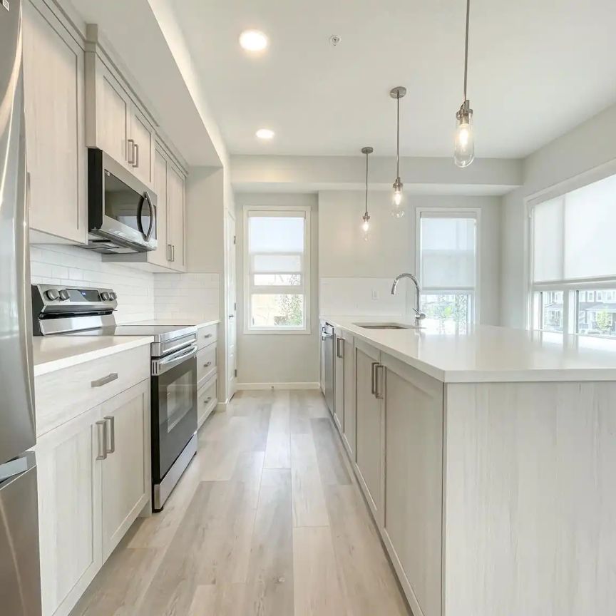 80 Carrington Plaza NW (Carrington Square) - Unit 212, Calgary - Unit 212 — 2 Bedroom - Photo 1