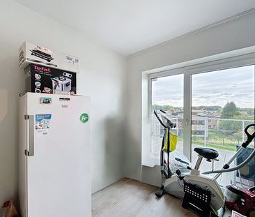Appartement met 2 slaapkamers en een terras gelegen in centrum Sche... - Foto 3