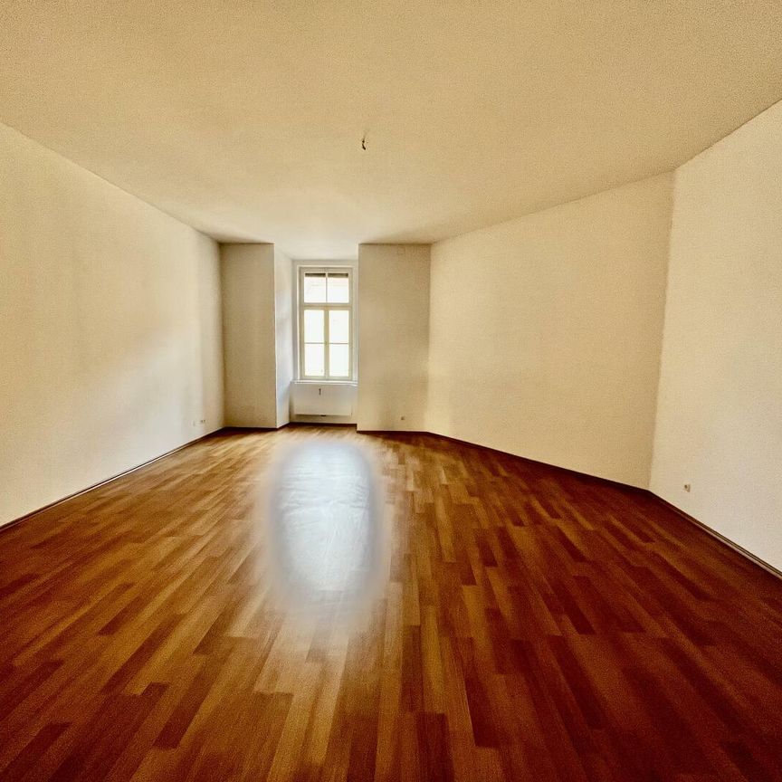 ab 1.7.2026 - großzügige 3 Raum-Wohnung mit Bad/WC - Photo 1