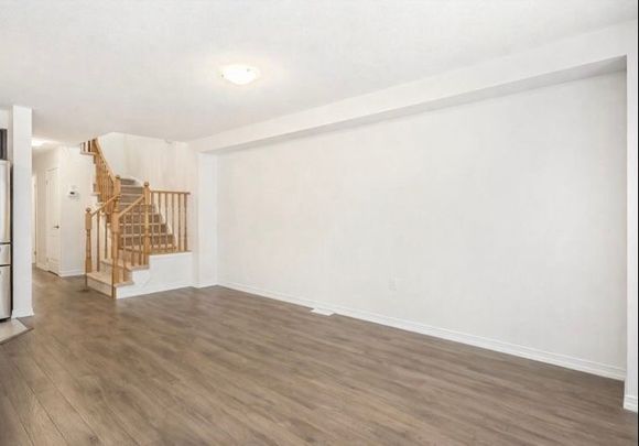 For Lease - 7760 Redbud Lane, Niagara Falls, Ontario - Photo 1