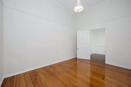 Big block, Plenty of Space, Style & Convenience ! - Photo 5