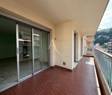 Location Appartement 2 pièces 42m² NICE 06000 - Photo 5