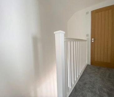 2 bed semi-detached house to rent in High Street, Crediton - Photo 6