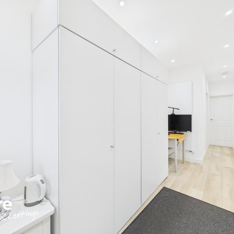 1 bedroom semi-detached house to rent - Photo 1