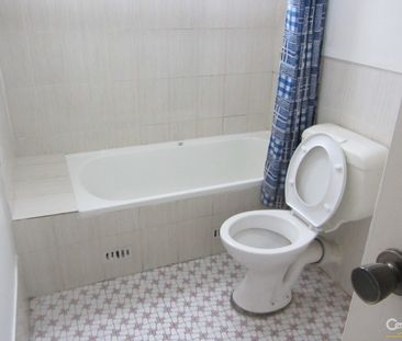 Spacious Second Floor Unit - Photo 5