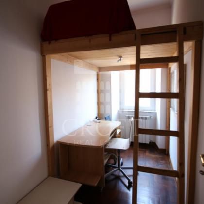 Center-VIA GIULIA: Bright, furnished 2 bedroom, 2 bath, full kitchen and bonus study-home office. Quiet flat located in well kept building with air conditioning, modern baths and kitchen, near all shops, services and transport. REF 2210 - Photo 4
