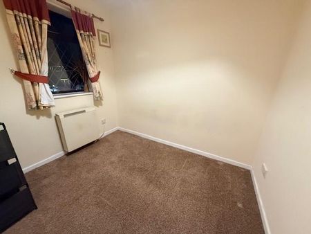 2 bedroom ground floor flat to rent - Photo 4