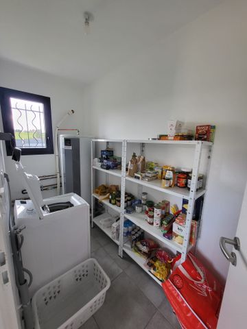 Location Appartement 5 pièces 130m² COMMUNAY 69360 - Photo 5