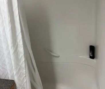 One bedroom close to downtown | 117 4 Avenue Southeast, High River - Photo 1
