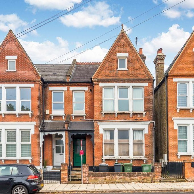 4 bedroom maisonette to rent - Photo 1