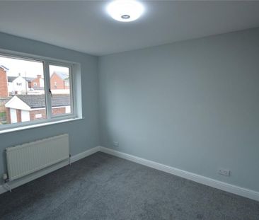 2 bedroom link detached house to rent - Photo 6