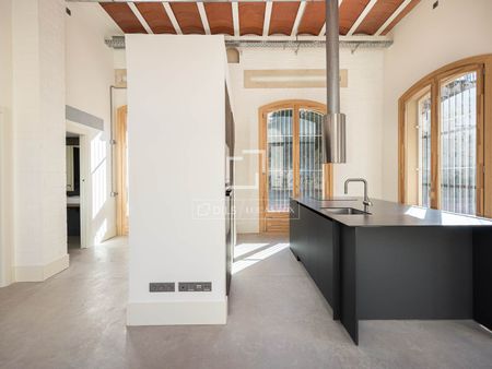 Excellent 1 Bedroom apartment for rent in Poblenou, Barcelona - Photo 2