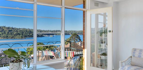 Elevated One Bed with Harbour Views - Photo 2