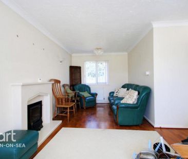 3 bedroom detached bungalow to rent - Photo 1