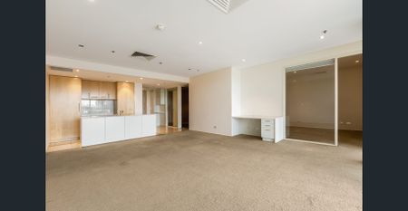 STUNNING 3-BEDROOM, 2-BATHROOM APARTMENT WITH AMAZING VIEWS OVERLOOKING RUNDLE STREET AND THE ADELAIDE HILLS - Photo 3