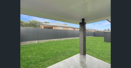 Family Home in Convenient Location! - Photo 3