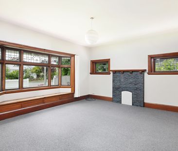 CHARACTER PLUS! - Photo 4