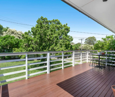 Family-Friendly Bayside Living with Space, Style & Comfort - Photo 3