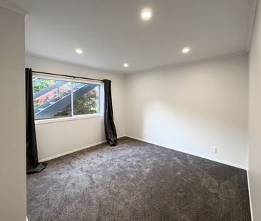 Spacious Four Bedroom Family Home in a Great Location - Sunnybrook - Photo 3