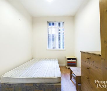 APT 1, 12 Allworthy Avenue, Belfast, BT14 6BU - Photo 6