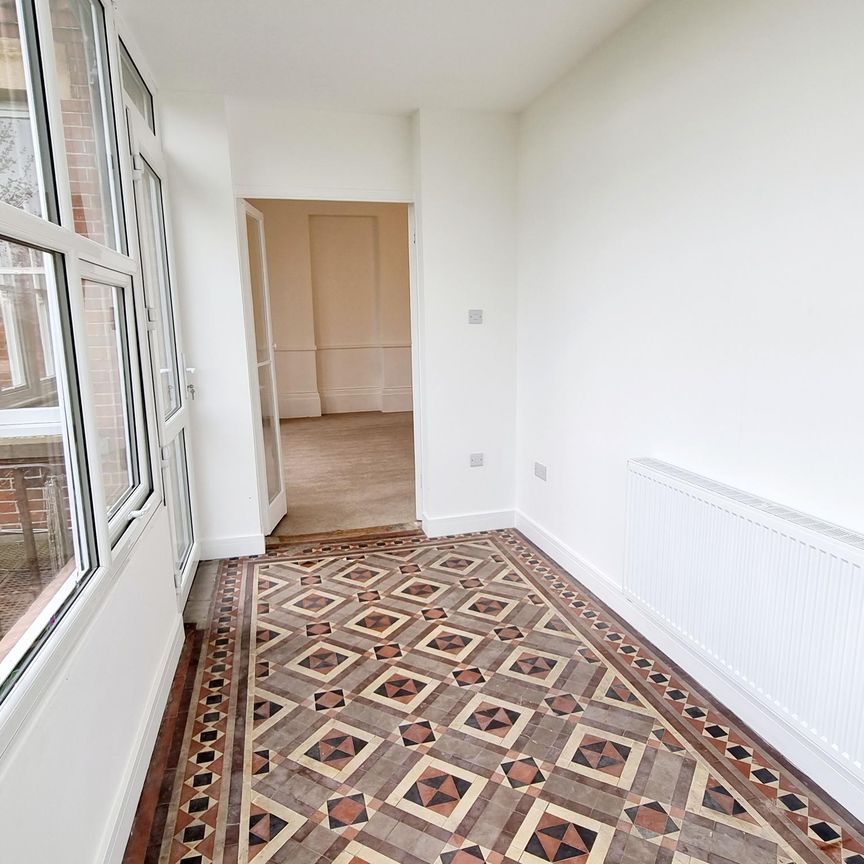 Milton Grange, Arundel Road, Eastbourne - Three-Bedroom Flat - Photo 1