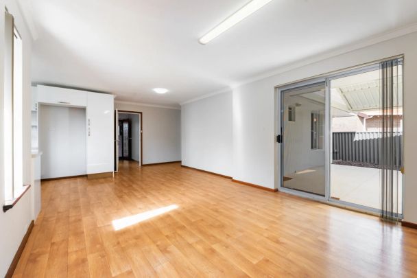 Coastal Lifestyle - Photo 1