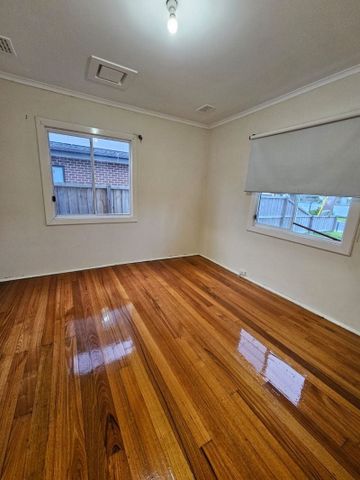 19 Ernest Street, Broadmeadows - Photo 5