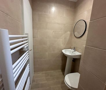 Location Appartement 2 pièces 38m² - Photo 4