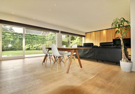Stijlvolle, ruime villa met 4 slp, inpandige garage, tuin en terras voor 1.350 EUR/mnd - Photo 3
