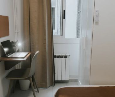 Room in a shared 4-bedroom apartment for rent in el Gòtic - Foto 6