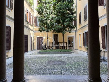 Piazza Borromeo, Milano, Lombardy 20123 - Photo 5