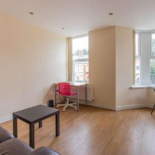 Colum Road, Cathays, CF10 - Photo 1