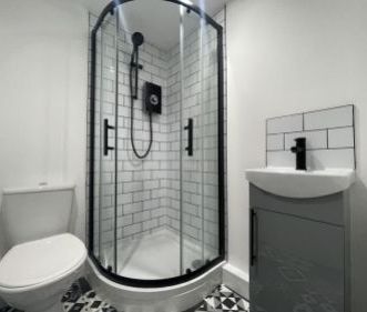 1 Bedroom - Photo 2