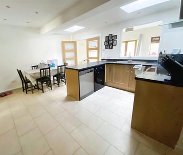 3 BED Terraced House To rent - Photo 4