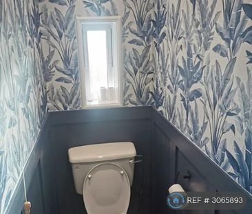 3 bedroom terraced house to rent - Photo 6