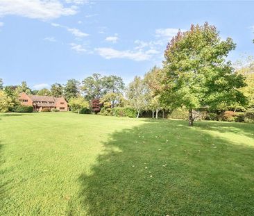 A stunning family home in the sought after Wildernesse Estate. - Photo 6