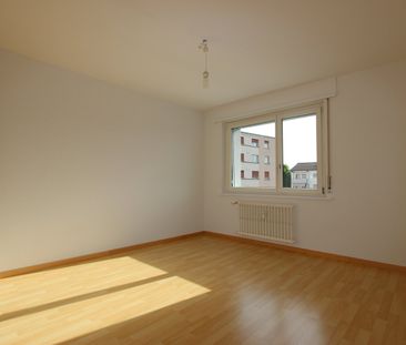 Schöne Wohnung mit grossem Balkon - Morgensonne - Photo 1