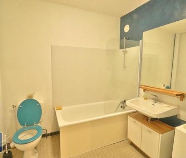 Location Appartement 1 pièce 31m² ST ETIENNE 42100 - Photo 4