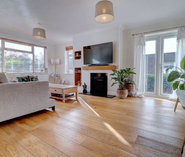 4 bedroom detached house to rent - Photo 1