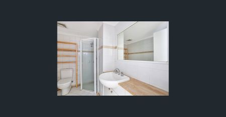 Chic Inner-City Apartment - Available Now - Photo 4