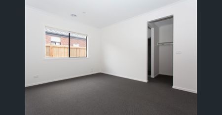 Welcome to 75 Fountain Drive, Beveridge! - Photo 2