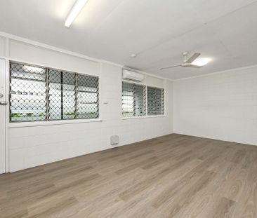 2/8 Primrose Street, North Ward. - Photo 6