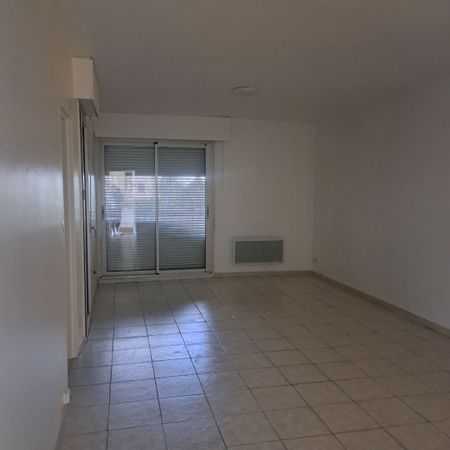 Apartment - Photo 2