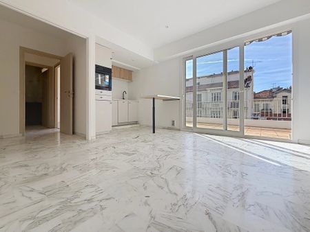Location Appartement 2 pièces 36m² NICE 06100 - Photo 5