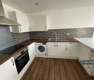2 bedroom flat to rent - Photo 6
