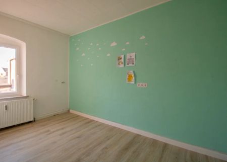 VERMIETUNG: Großzügige, Helle 4-Zimmer-Wohnung in Rehau, nahe Bahnhof. - Foto 4