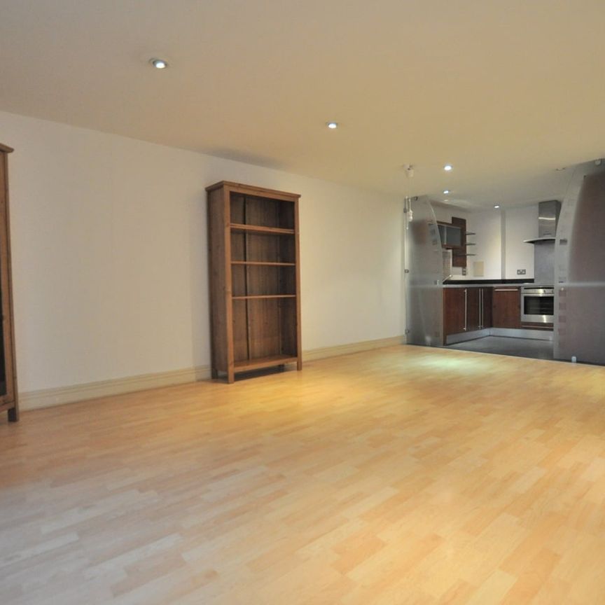 2 Bed Flat, Apollo Building, E14 - Photo 1