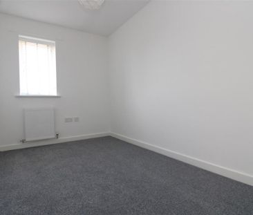 3 bedroom end of terrace house to rent - Photo 6